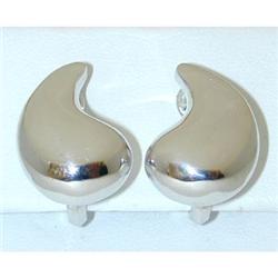 1638 MARINA B 18k White Gold Earrings