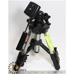 TABLE TOP TRIPOD