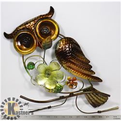 METAL OWL WALL DCOR