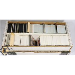 BOX OF ASSORTED HOCKEY VINTAGE CARDS