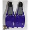 Image 1 : NEW SIZE LARGE VELOX FLIPPERS