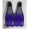 Image 1 : NEW SIZE LARGE VELOX FLIPPERS