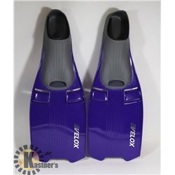 NEW SIZE LARGE VELOX FLIPPERS