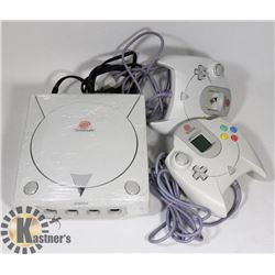 DREAMCAST GAME CONSOLE WITH TWO CONTROLLER