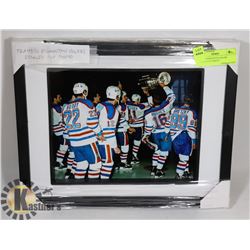 FRAMED EDMONTON OILERS STANLEY CUP PHOTO
