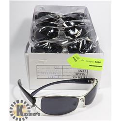 FLAT OF DESIGNER SUNGLASSES