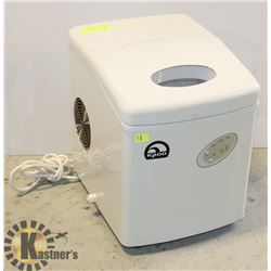 IGLOO PORTABLE TABLETOP ICEMAKER.