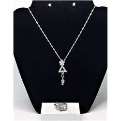 19)   SUITE OF CLEAR CRYSTAL PENDANT WITH A