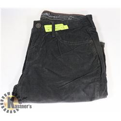 NEW EDDIE BAUER WOMENS SIZE 2 WOMENS PANTS