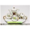 Image 1 : VINTAGE ADELINE MINIATURE PORCELAIN TEA SET