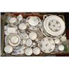 Image 1 : ROYAL ALBERT PETIT POINT BONE CHINA SET 46 PIECES