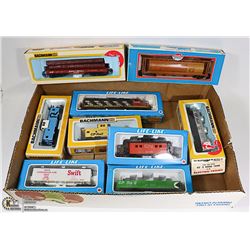 TRAY OF ASSORTED TRAIN CARS