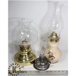 BOX WITH VINTAGE OIL LAMPS - LARGE BRASS
