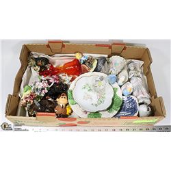 BOX W/ESTATE COLLECTIBLES & TRINKETS