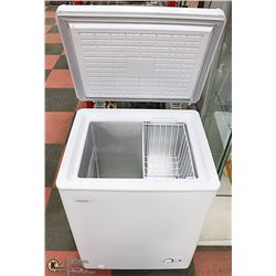 ESTATE DANBY APARTMENT SIZE FREEZER (WORKING)
