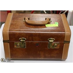 MCBRINE BAGGAGE LOCKABLE TRUNK.