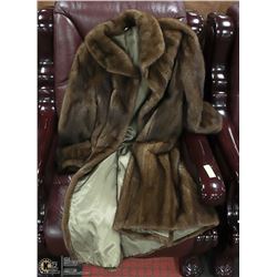 VINTAGE MINK FUR COAT SIZE SMALL