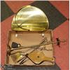 Image 1 : VINTAGE BRASS FIREPLACE SET