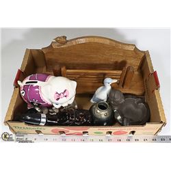 LOT OF ASSORTED ESTATE ORNAMENTS