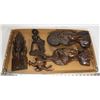 Image 1 : FLAT OF ASSORTED WOOD CARVED ORNAMENTS