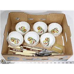 BOX WITH FRENCH IVORY CUTLERY AND ROYAL WORCHESTER