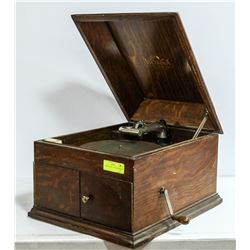 ANTIQUE TABLE TOP GRAMOPHONE