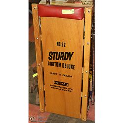 NO.22 STURDY CUSTOM DELUXE CREEPER