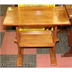 ARTS AND CRAFTS SIDE TABLE