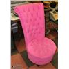 Image 1 : DUSTY ROSE VANITY CHAIR SOME CLEANING REQUIRED