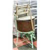 Image 1 : LARGE COPPER CLOTHES WASHER WITH WRINGER
