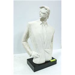 STATUE, GENUINE AUSTIN PRODUCTION 1987 BY FISHER