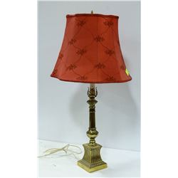 ANTIQUE TABLE  LAMP. WORKING CONDITION.