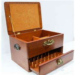 VINTAGE CARVED WOODEN SEWING BOX PINE CONE