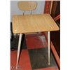 Image 1 : SCHOOL DESK