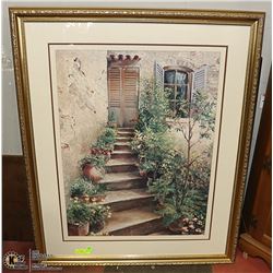 PICTURE OF EUROPEAN STYLE DOORWAY ,TRIPLE MATTED