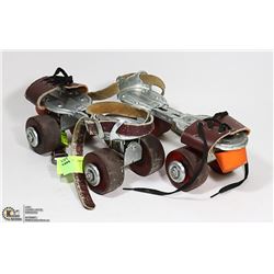 PAIR OF VINTAGE ROLLERSKATES ADJUSTABLE