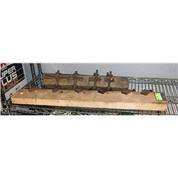 VITNAGE DOWEL MAKING PLANES