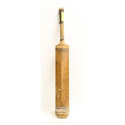 ANTIQUE LEN HUTTON CRICKET BAT- MADE IN ENGLAND