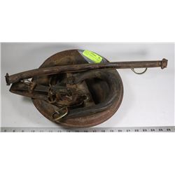 GROUP OF CREAM CAN LID, TRAP CRUPPER