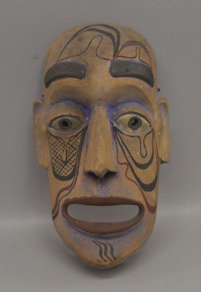 DECORATIVE WOOD MASK