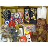 Image 2 : MILITARY PATCHES, PINS, MEDALS