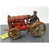 Image 1 : ANTIQUE CAST IRON TOY TRACTOR