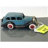 Image 2 : HUBLEY CAST IRON SEDAN