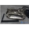 Image 2 : (3) Purses