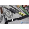 Image 4 : Assorted Kitchen Utensils