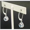 Image 5 : 18k White Gold Cushion Cut Blue Topaz Bezel Milgrain Dangle Drop Earrings