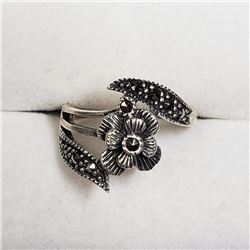 Sterling Silver Marcasite Ring (~Size 6) (~weight 3g), Suggested Retail Value $120