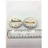 Image 2 : 2-VINTAGE WHITE CELLULOID FLOWER BROOCHES