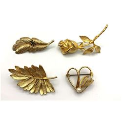 4-VINTAGE GOLD TONED BROOCHES (1)MARKED ART