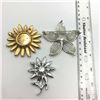 Image 2 : 3-VINTAGE FLOWER BROOCHES: (1)SARAH COV